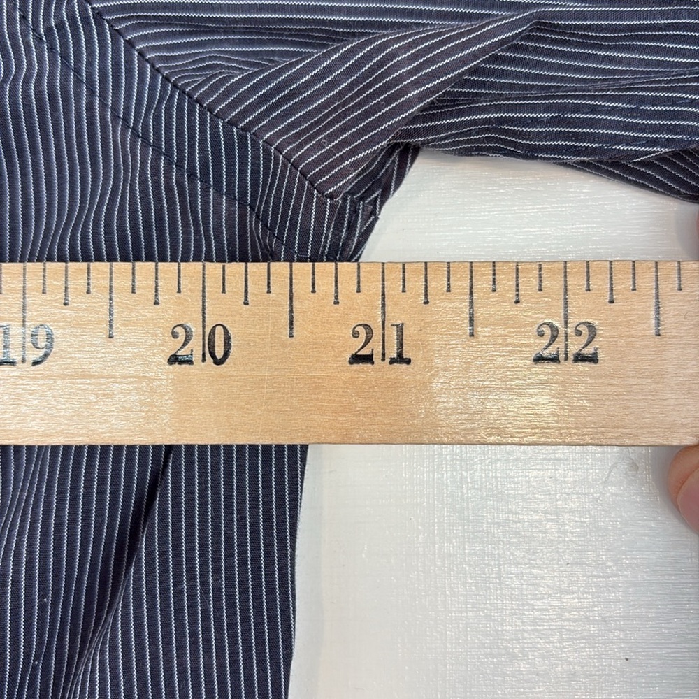 Perry Ellis Men's Large Striped‎ Button-Up Shirt – Blue/White - Picture 6 of 8